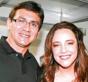 Foto do Saulo Mira junto da Ana Carolina